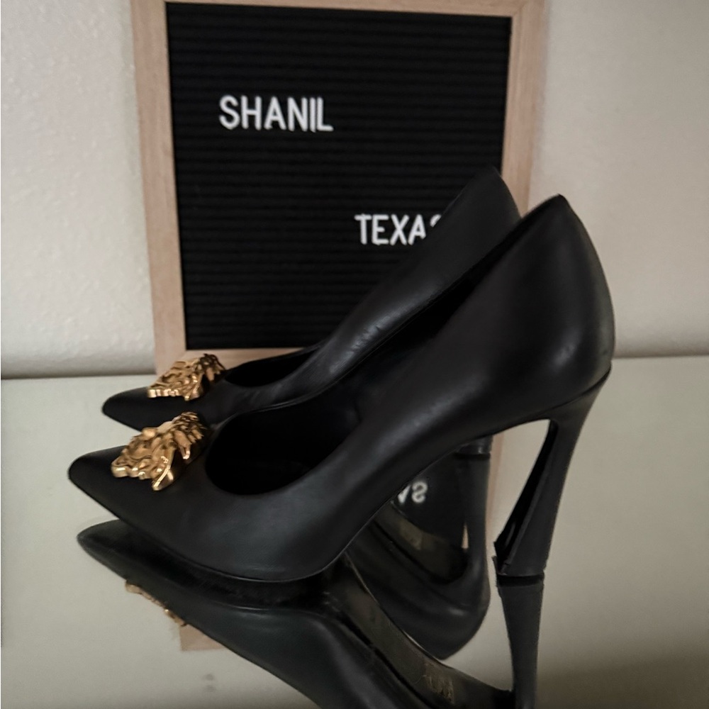 Versace Black Logo Plaque heels - Picture 3 of 7